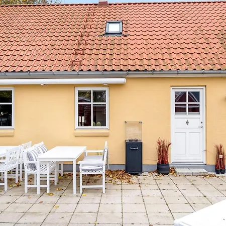 Vakantiehuis Elsamaria - 500m From The Sea By Interhome *